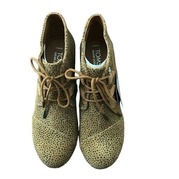 Tom's Cheetah Print Wedge Heel Bootie
Shoes(Size 8.5W) - Picture 5 of 11